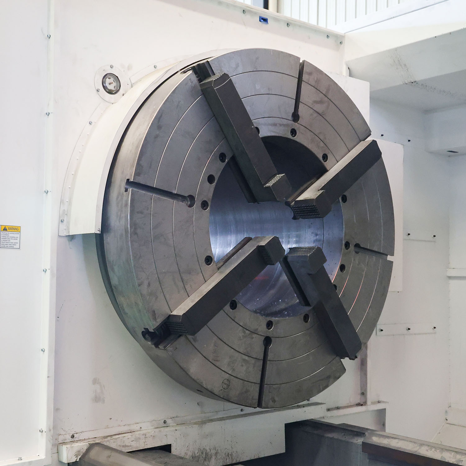 pipe threading lathe with 4-jaw chuck