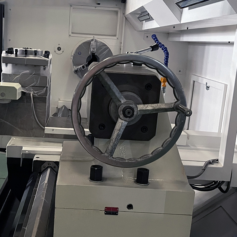 Evaluating specifications for a hydraulic cylinder lathe